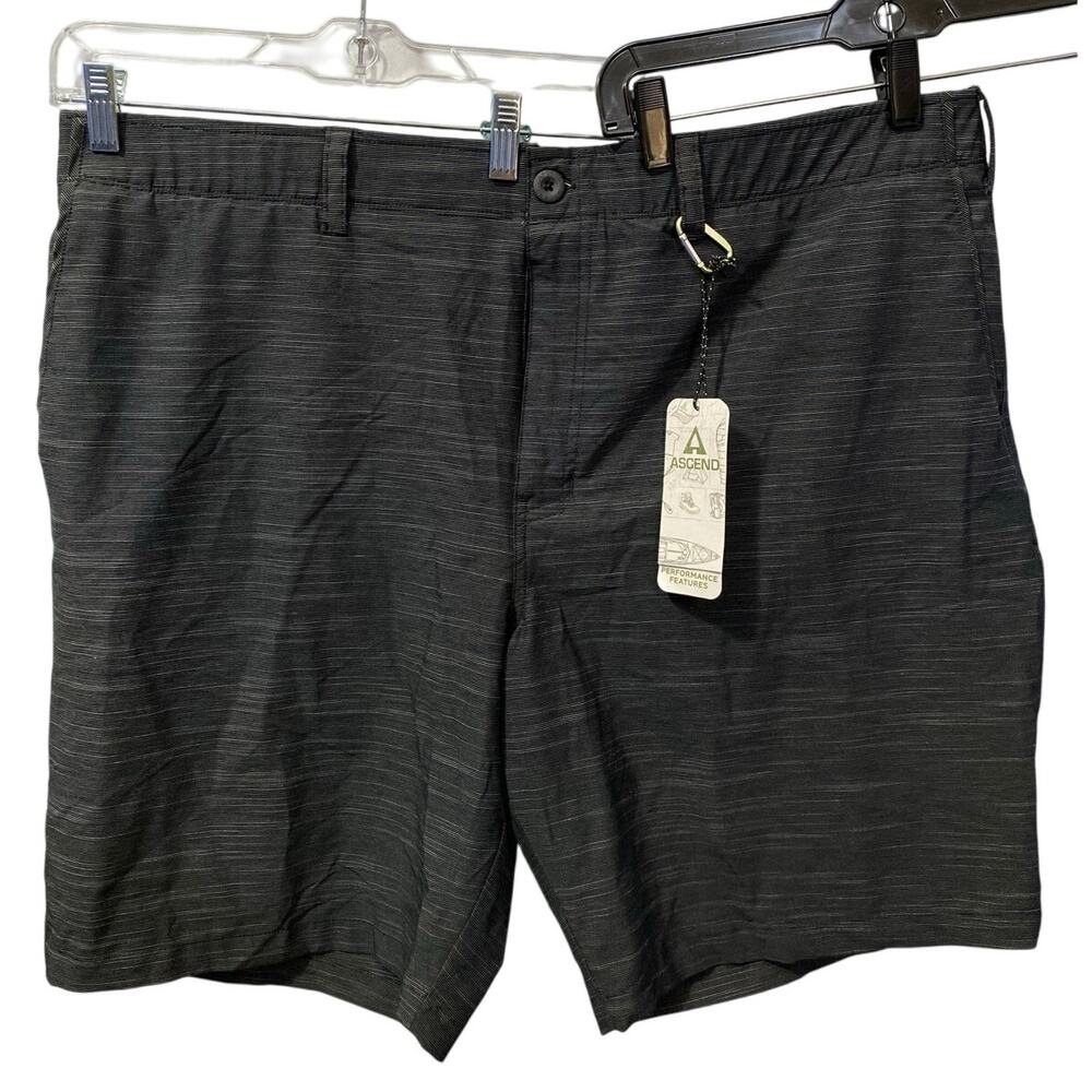 NWT Ascend Adventure Shorts Mens 44 Black Hiking Outdoors NEW!